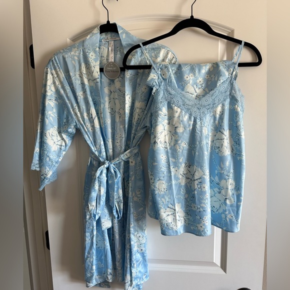 Anthropologie Flora Nikrooz Sabrina pajamas & robe travel set - Picture 4 of 7